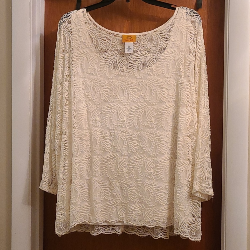 Ruby Rd. Ladies lace top.